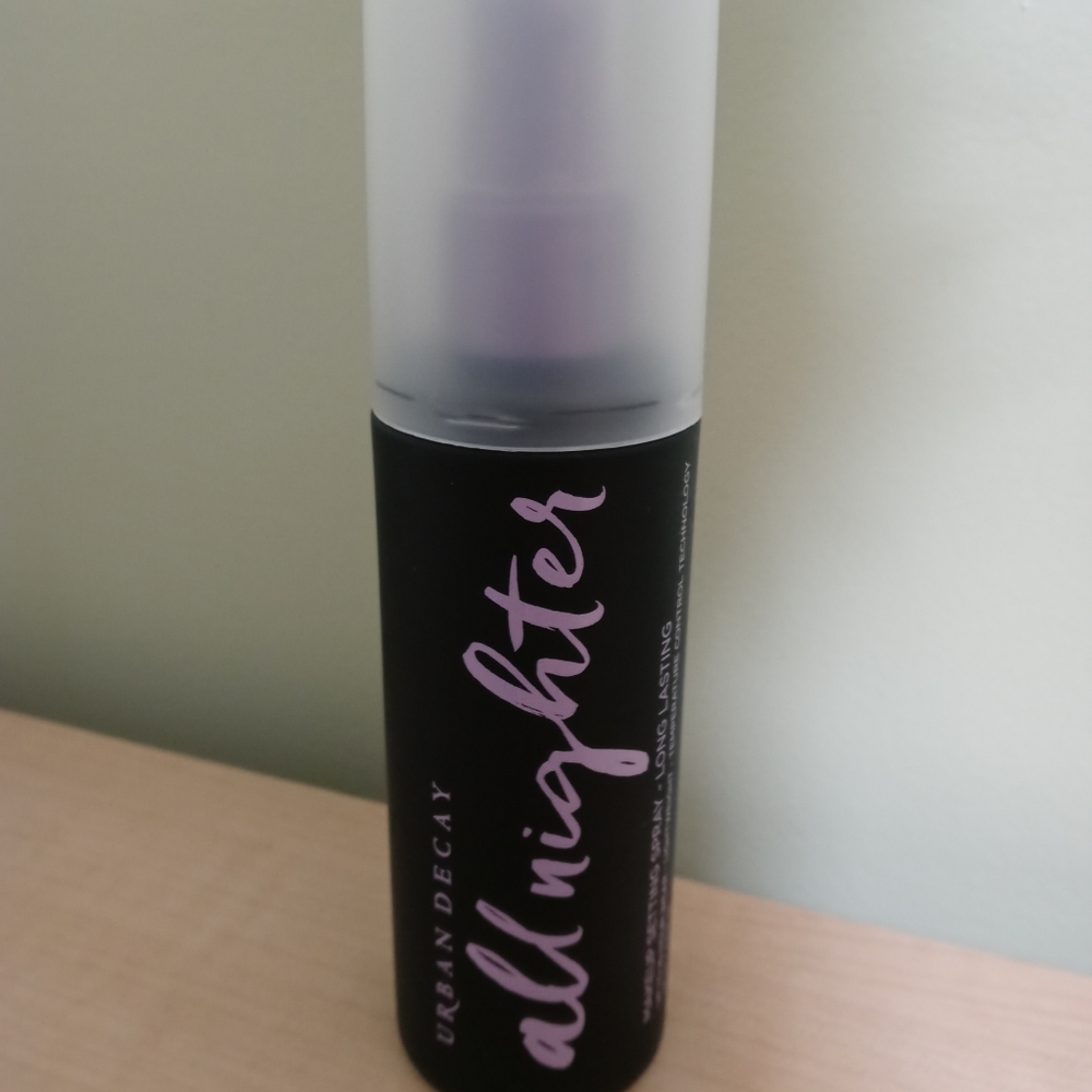 Urban decay all nighter setting spray